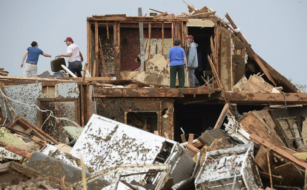 Devastador tornado en Oklahoma