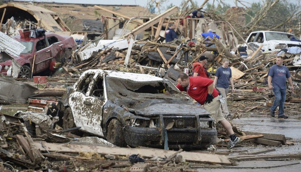 Devastador tornado en Oklahoma