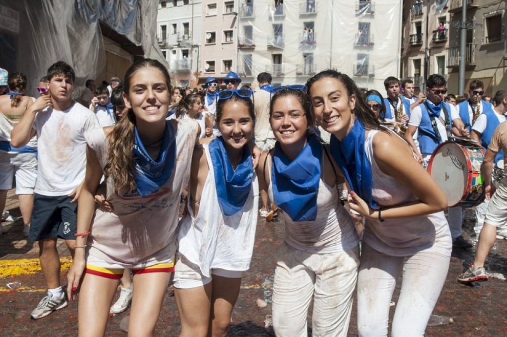 Turiasonenses y visitantes han abarrotado la plaza de España de la ciudad del Queiles para ver la salida del Cipotegato del Ayuntamiento.