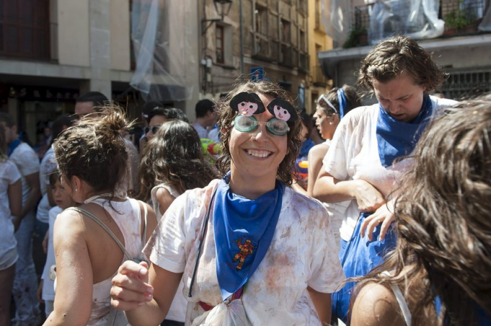 Turiasonenses y visitantes han abarrotado la plaza de España de la ciudad del Queiles para ver la salida del Cipotegato del Ayuntamiento.