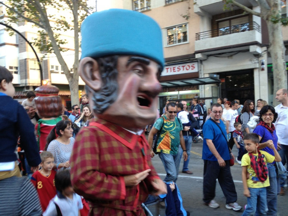 Gigantes y Cabezudos Imágenes