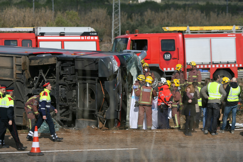 Foto Accidente De Un Autocar En La Ap 7 Accidente De Un Autocar En