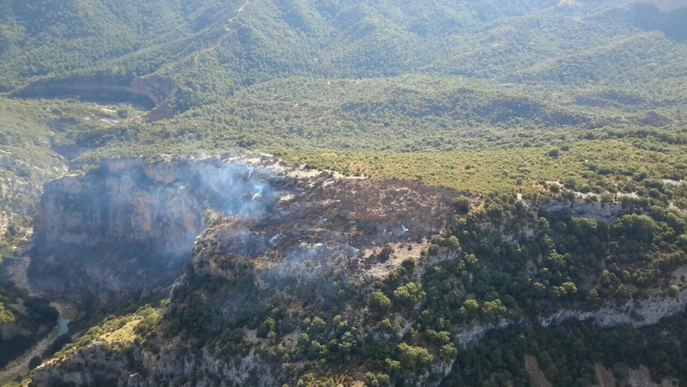 Incendios forestales en Alcañiz y Bierge