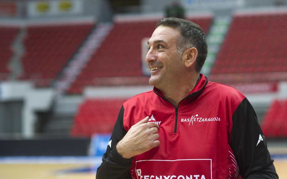 Luis Guil, nuevo entrenador del Tecnyconta