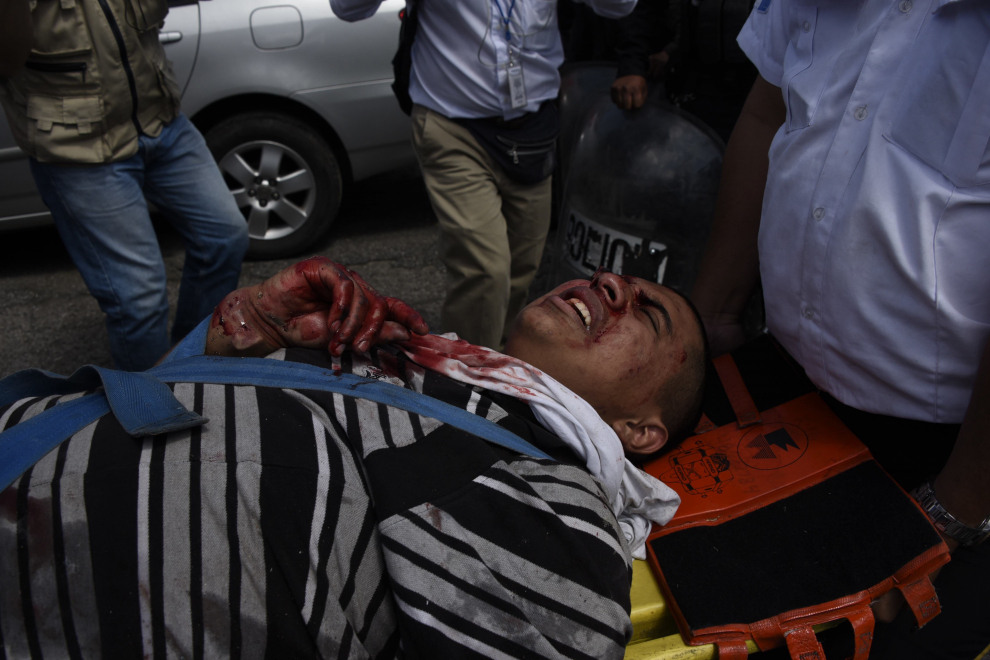 Batalla campal entre policías e internos de un correccional de menores en Guatemala