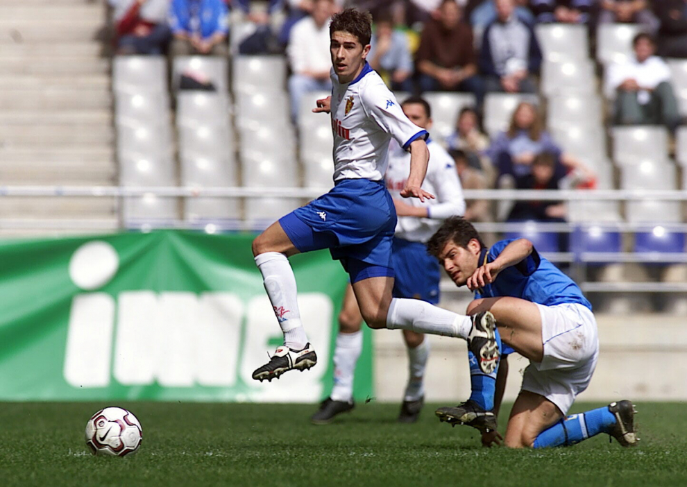 Oviedo alumbra una estrella. El triunfo en el Tartiere en 2003 impulsa al Zaragoza a Primera y descubre a su 'crack'.
