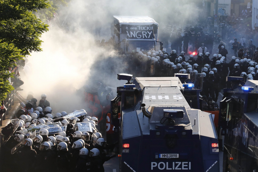 Imagen de archivo de los disturbios en Hamburgo en la víspera de la cumbre del G20