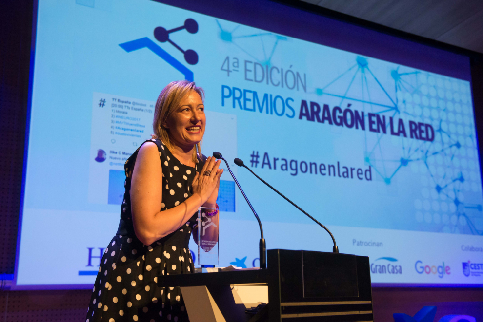 Marta Gastón, consejera de la DGA y presidenta de Aragón Plataforma Logística, durante su discurso de agradecimiento.