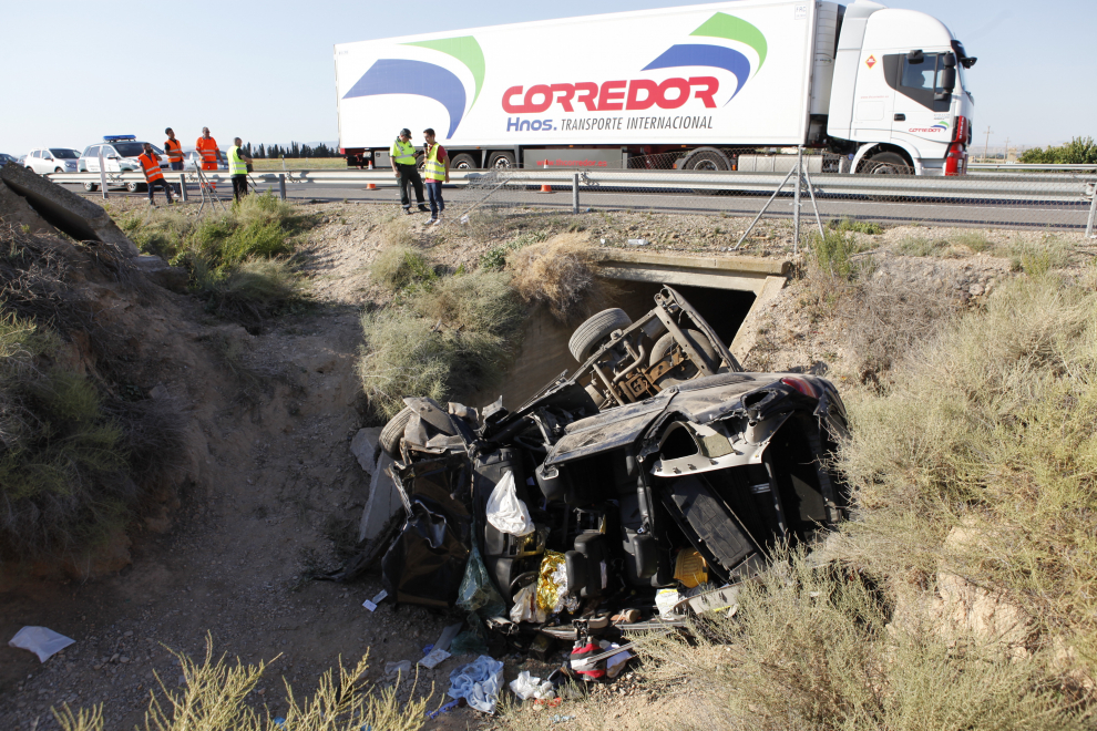 Dos fallecidas y un herido muy grave en un accidente de tráfico en Boquiñeni