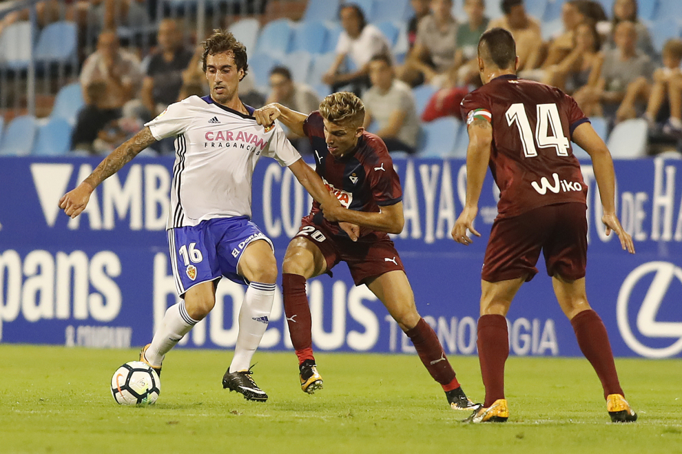 Trofeo Carlos Lapetra Real ZaragozaEibar Imágenes