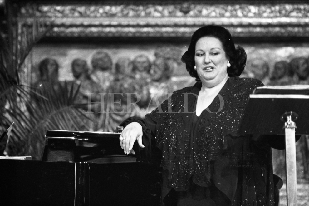 Fallece Montserrat Caballé. La soprano Montserrat Caballé interpretó tres composiciones en la basílica del Pilar ante la Virgen en noviembre de 1992