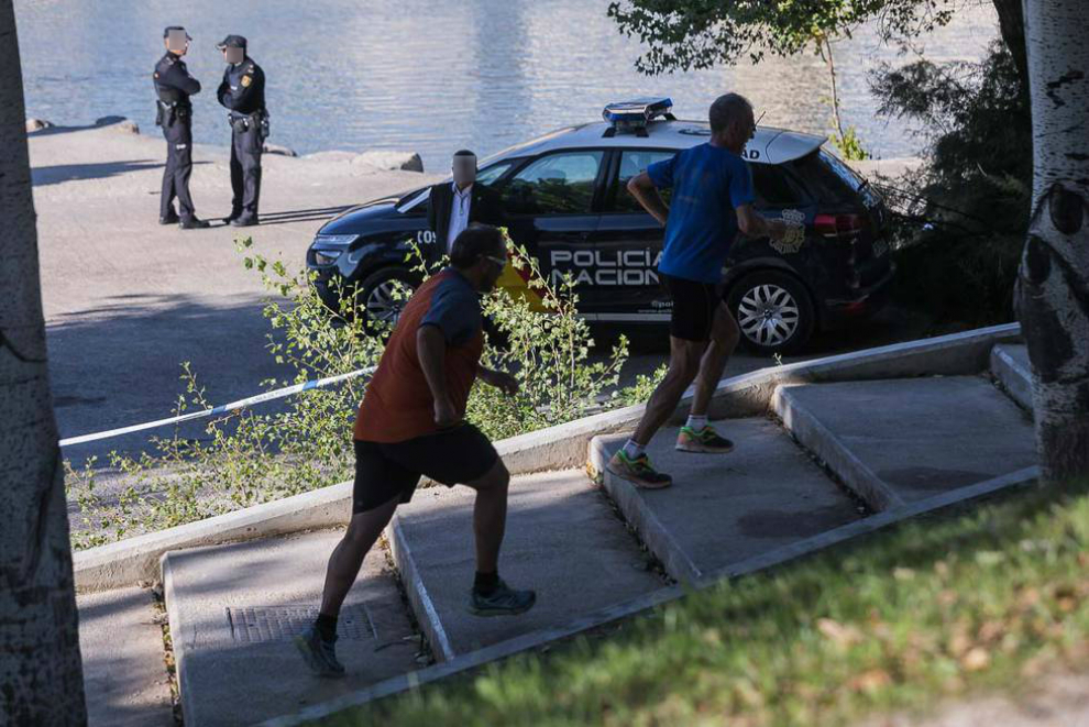 Fotos: Los Bomberos Rescatan Un Cuerpo Sin Vida Del Río Ebro | Imágenes