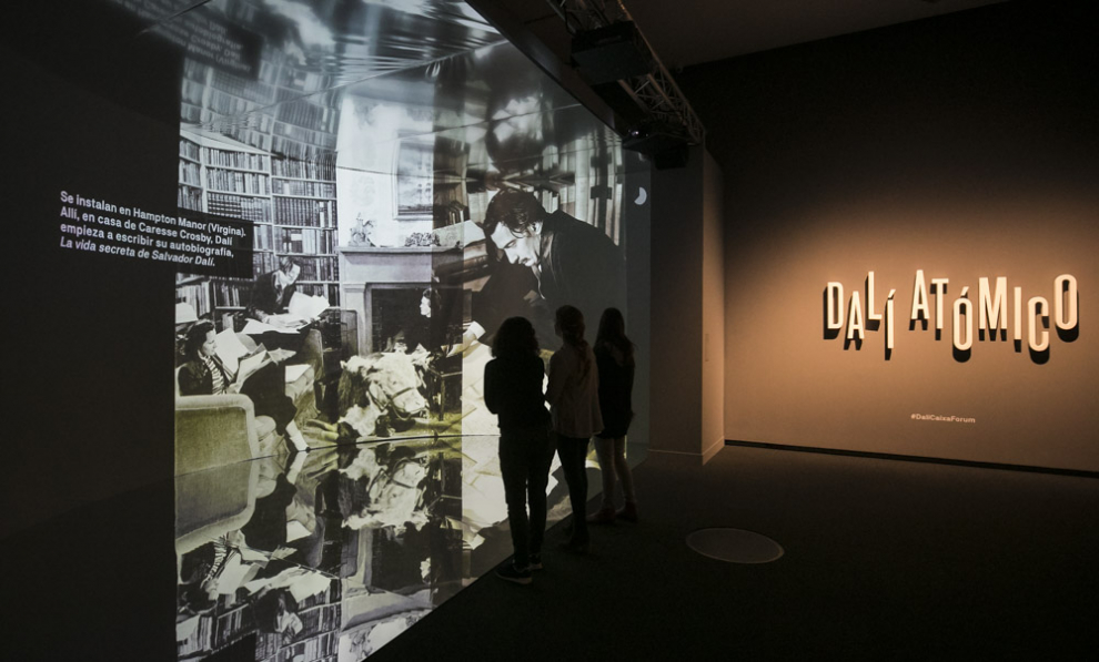 Presentación de la exposición Dalí atómico en el Caixaforum de Zaragoza
