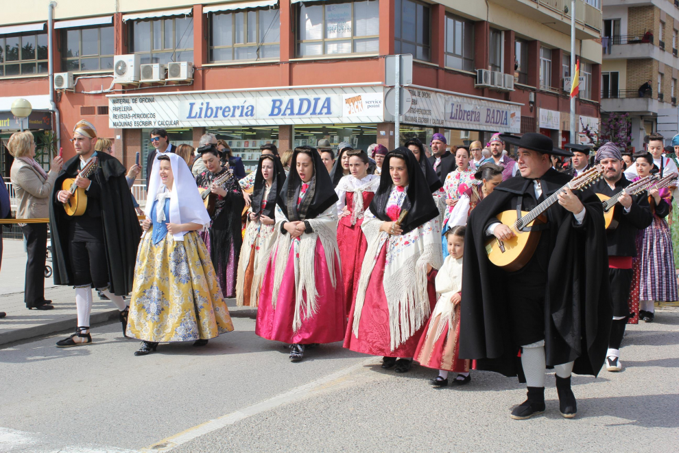 Los fragatinos sacan sus mejores galas para desfilar en el día de la Faldeta.