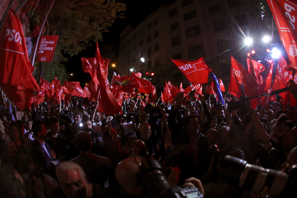 Celebración electoral de la victoria del PSOE.