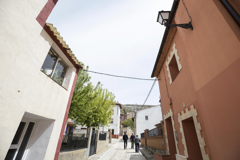 Su bajísimo censo no es óbice para que la convivencia sea casi idílica, a tenor de los testimonios de sus vecinos; la localización y la calidad de vida son otros valores de los que se presume.