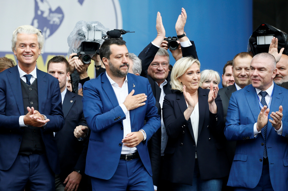 Geert Wilders, leader of Dutch party PVV (Party for Freedom), Italy's Deputy Prime Minister Matteo Salvini, Marine Le Pen, leader of French National Rally party, Veselin Mareshki, leader of Bulgarian party Volya (Will), Tomio Okamura, leader of the Czech Freedom and Direct Democracy (SPD) party attend a major rally of European nationalist and far-right parties ahead of EU parliamentary elections in Milan, Italy May 18, 2019. REUTERS/Alessandro Garofalo [[[REUTERS VOCENTO]]] EU-ELECTION/ITALY-SALVINI