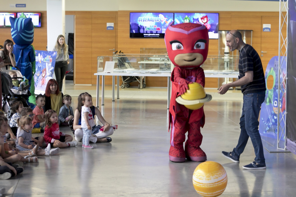 Los 'Bebenautas' visitan el Planetario de Aragón en Huesca