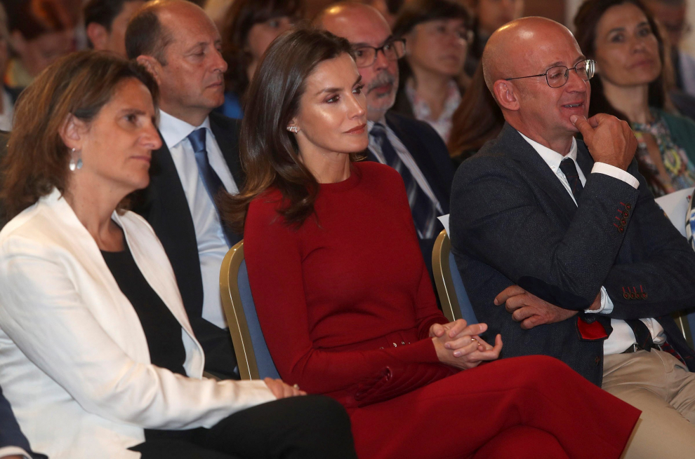 La reina Letizia ha acudido al seminario donde se analiza cómo los medios de comunicación pueden ayudar a repoblar la España rural.