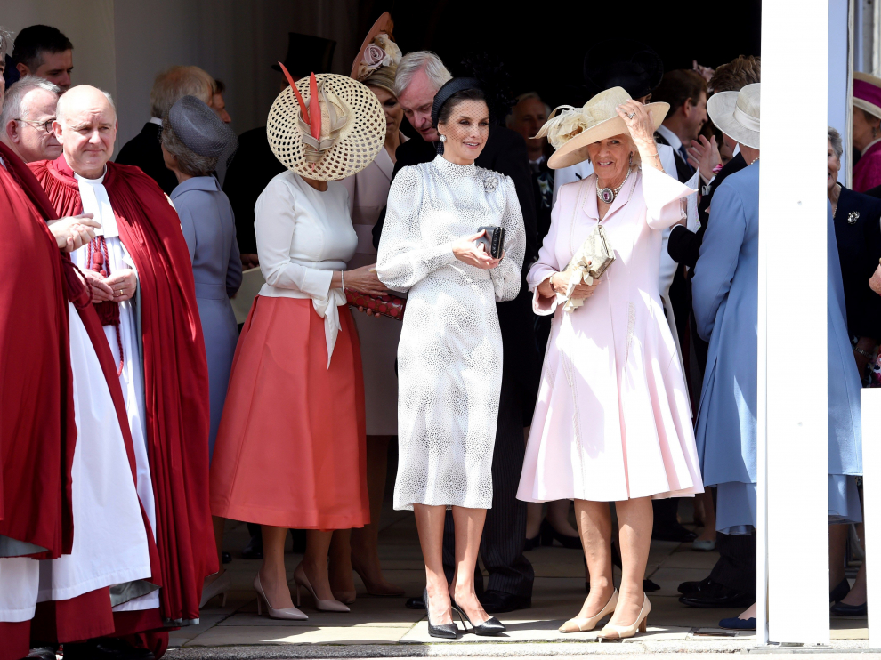 La reina Isabel II ha disntinguido al Rey de España con la Orden de la Jarretera, en una ceremonia celebrada en Winsord.