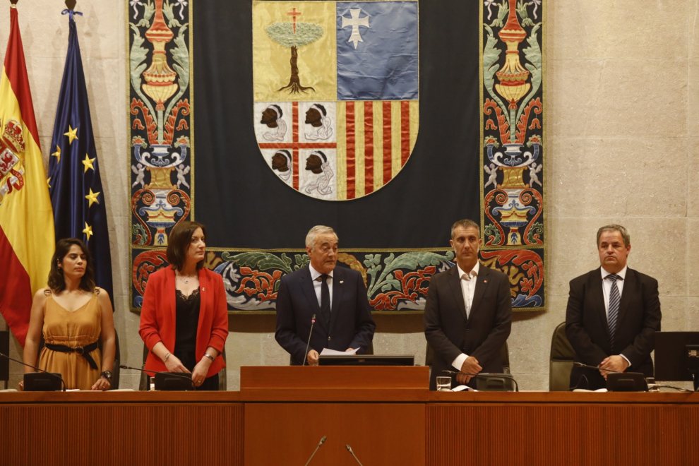 Imágenes de la sesión de constitución de las Cortes de Aragón