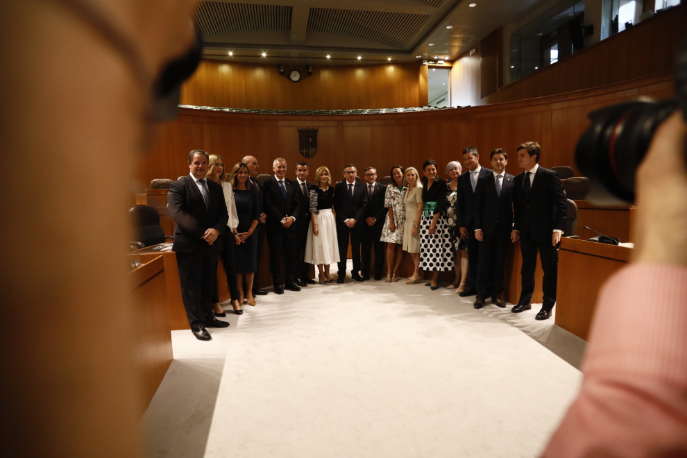 Imágenes de la sesión de constitución de las Cortes de Aragón