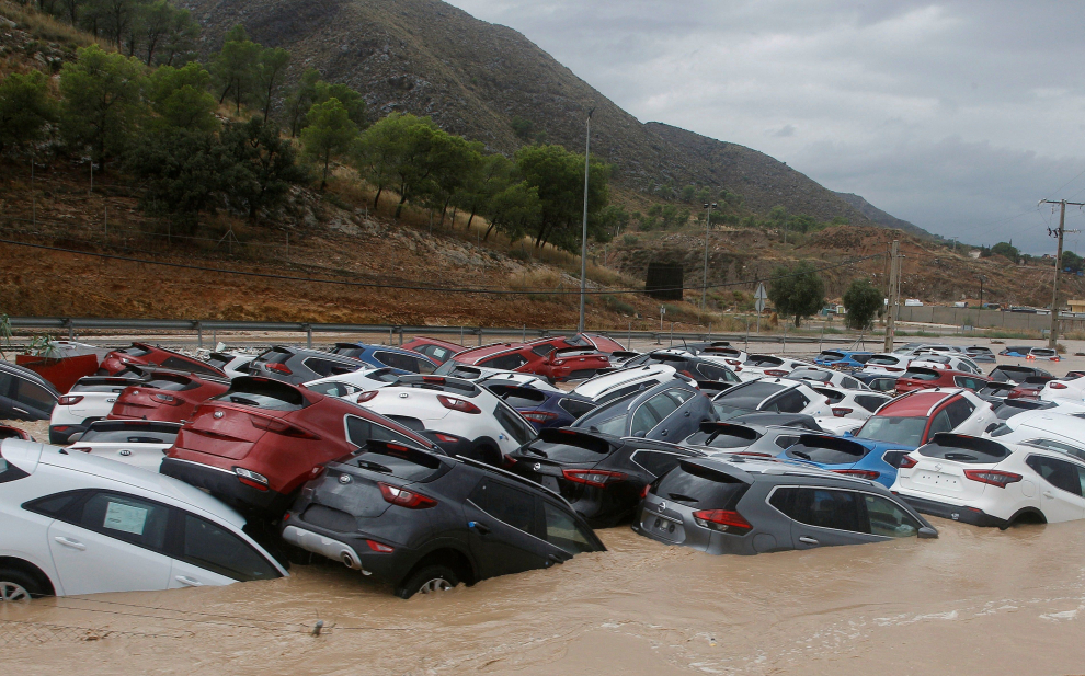Flooded roads are seen in Ontinyent, Spain September 12, 2019. in this still image taken from social media video from Twitter @BATALLETA via REUTERS ATTENTION EDITORS - THIS IMAGE HAS BEEN SUPPLIED BY A THIRD PARTY. MANDATORY CREDIT. [[[REUTERS VOCENTO]]]