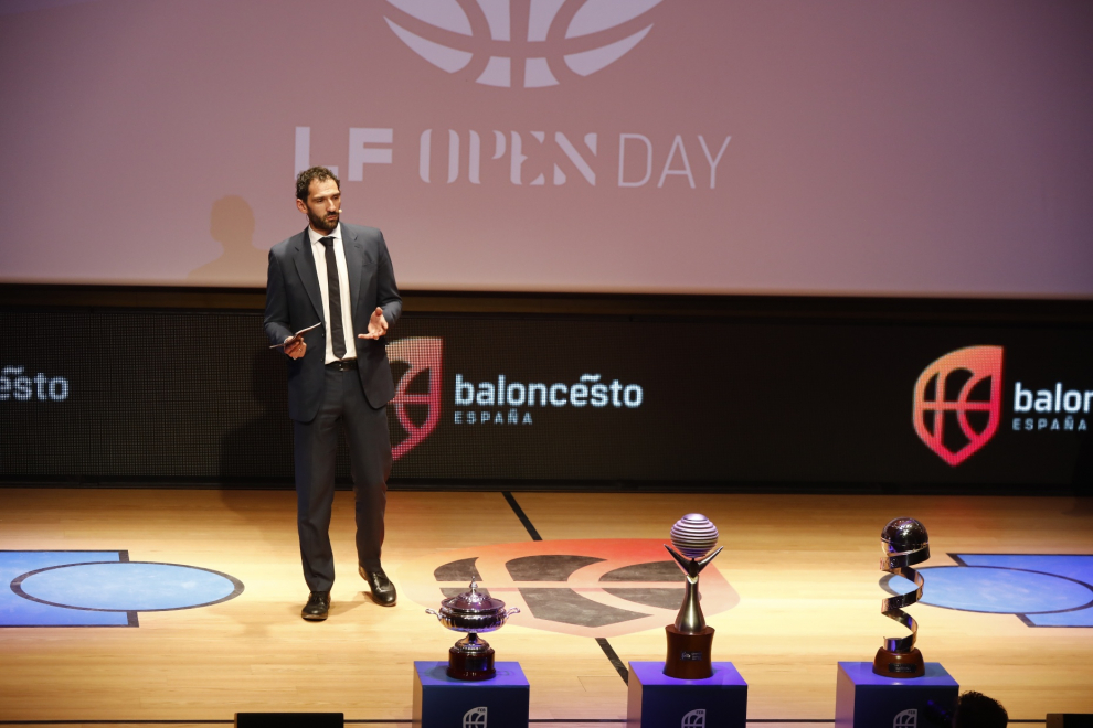 Presentación del Open Day de la Liga Femenina de baloncesto en el Caixaforum de Zaragoza