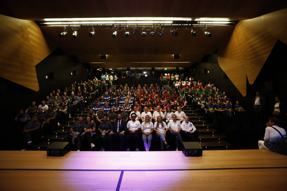 Presentación del Open Day de la Liga Femenina de baloncesto en el Caixaforum de Zaragoza