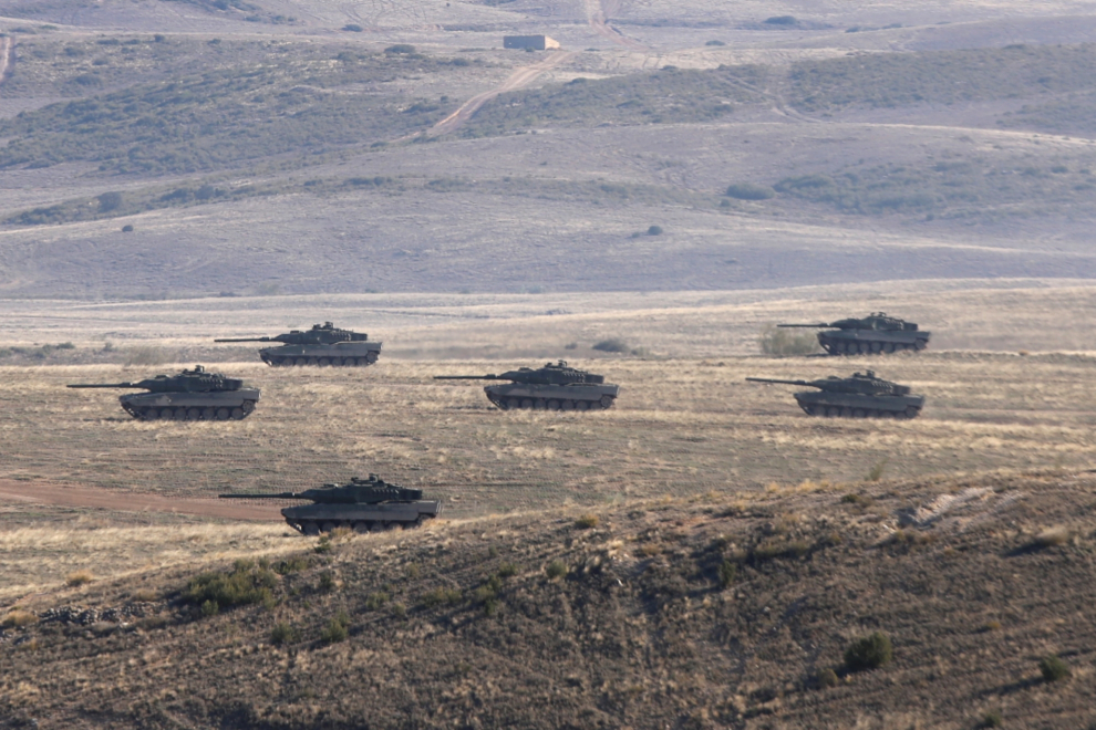 Fotos De Las Maniobras Militares En El Campo De San Gregorio En Zaragoza