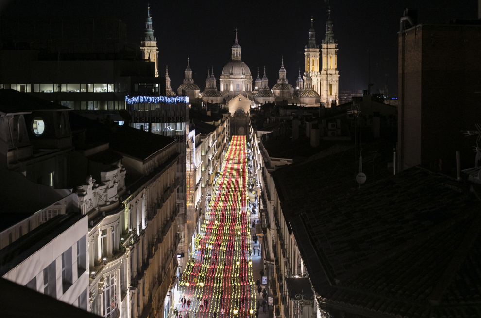 Pruebas de iluminación navideña de 2019 en la calle Alfonso I de Zaragoza