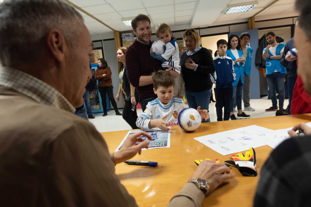 Visita a Aspanoa del Real Zaragoza.