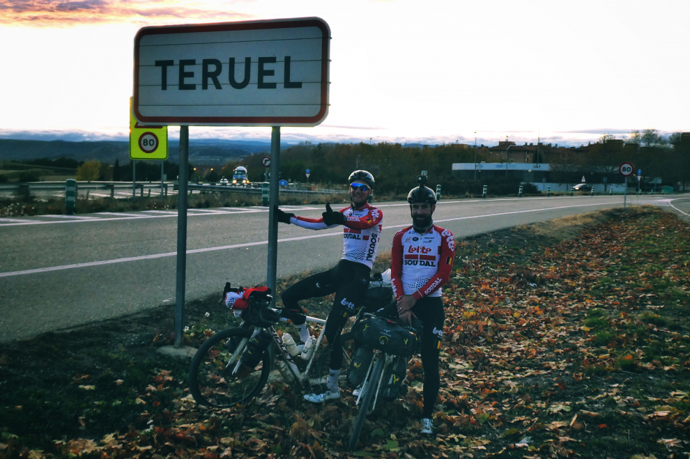 Dos estrellas del pelotón ponen Teruel en el mapa