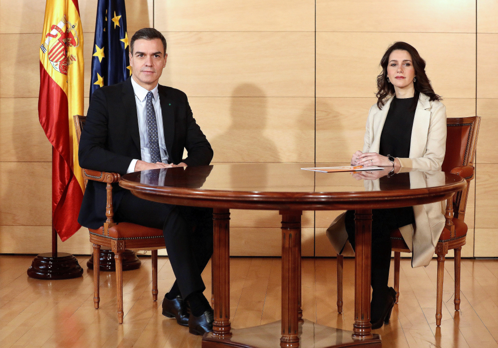 Arrimadas ofrece a Sánchez un acuerdo de 4 puntos para un Gobierno moderado