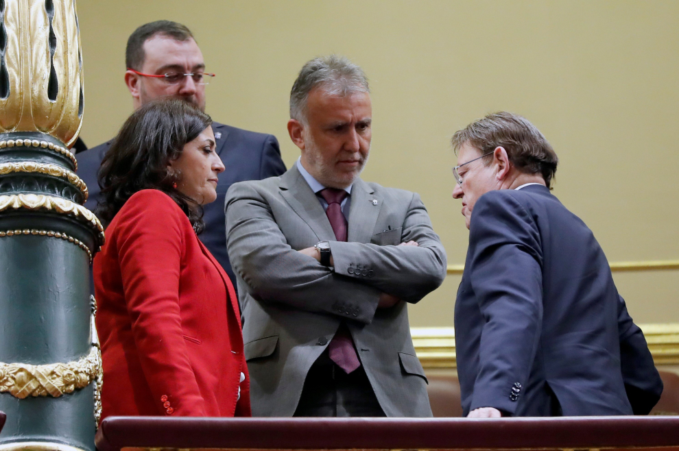Imágenes del tercer pleno de investidura de Pedro Sánchez, que se somete a una segunda votación este martes para alcanzar la presidencia del Gobierno de España.