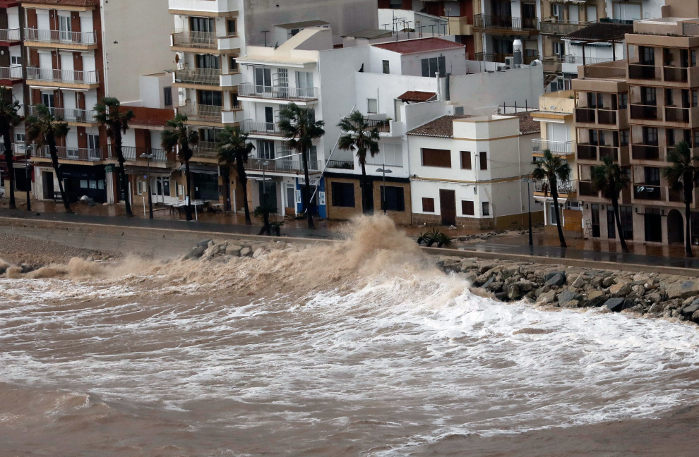 Consecuencias de los fuertes vientos del temporal Gloria en Javea (Alicante)