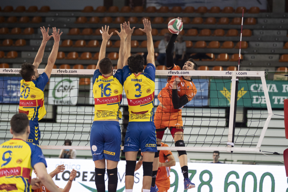 Partido de superliga de Voleibol entre C V Teruel y Ushuaia de Ibiza. Foto Antonio Garci/bykofoto. 01/02/20 [[[FOTOGRAFOS]]]