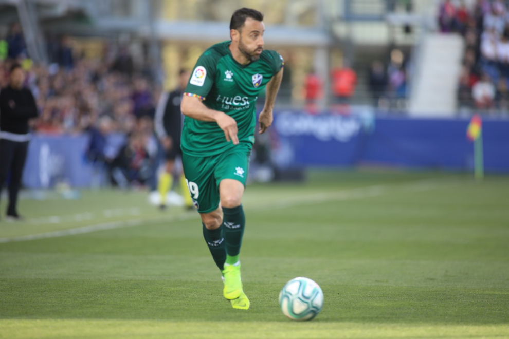 Partido SD Huesca-Almería en El Alcoraz