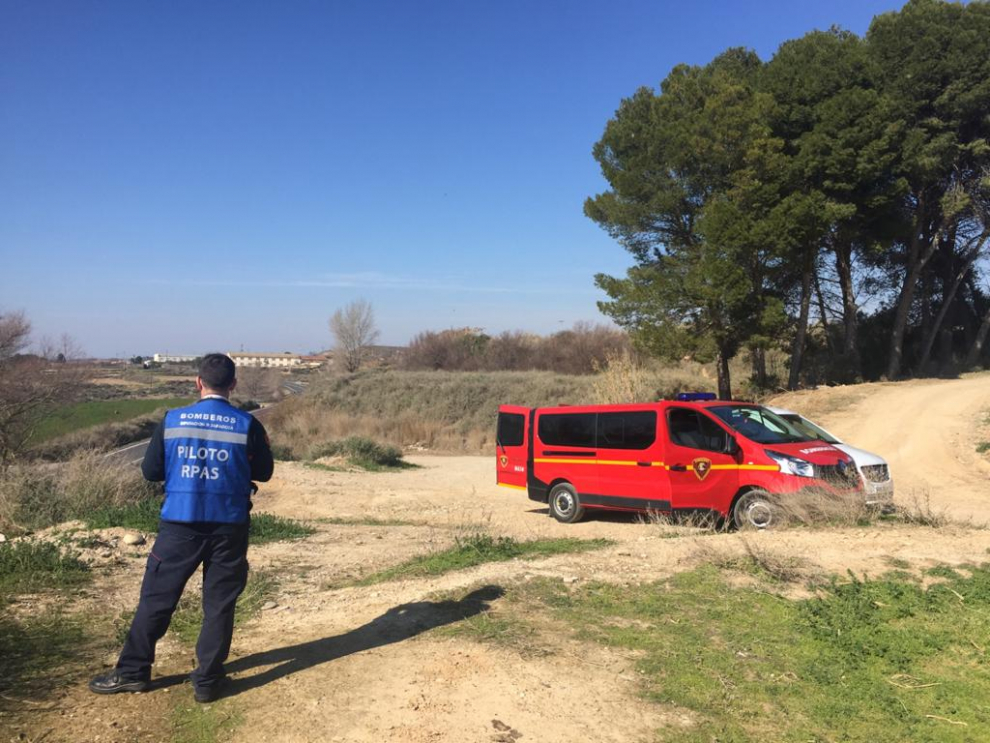 Al operativo se ha sumado un dron de los bomberos de la Diputación de Zaragoza
