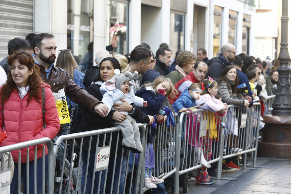 Mucho color y personajes extravagantes en el carnaval infantil de Zaragoza