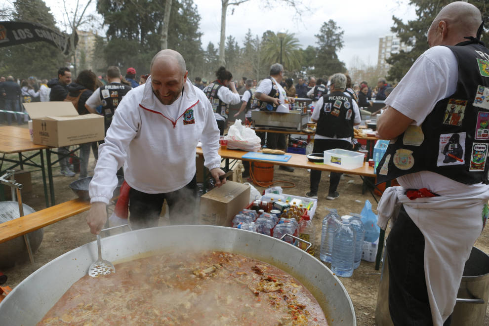 La Cincomarzada vuelve a congregar a miles de zaragozanos en el parque del Tío Jorge de Zaragoza