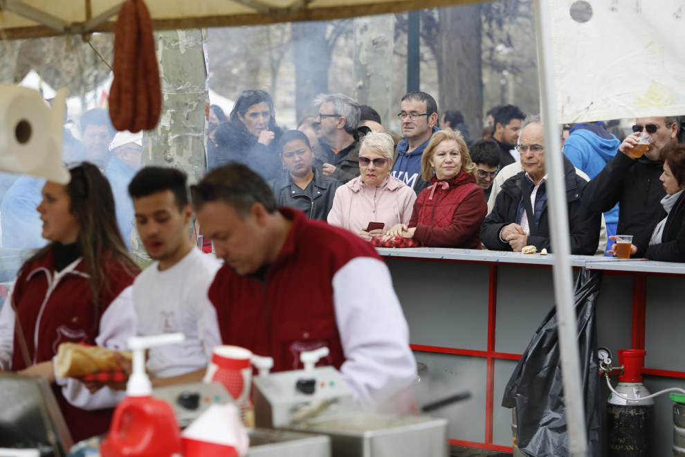 La Cincomarzada vuelve a congregar a miles de zaragozanos en el parque del Tío Jorge de Zaragoza