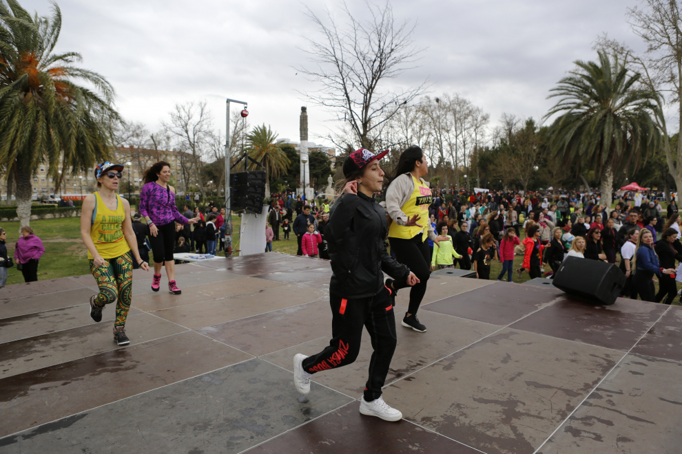 La Cincomarzada vuelve a congregar a miles de zaragozanos en el parque del Tío Jorge de Zaragoza