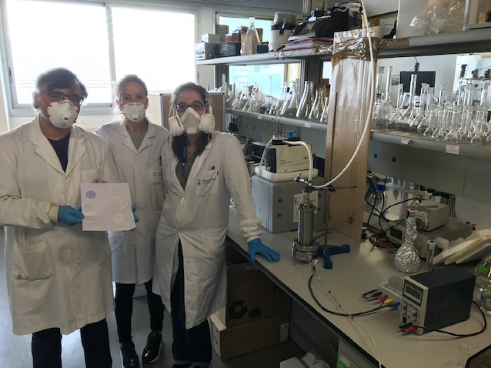 La Universidad de Zaragoza ha aparcado y reorientado sus investigaciones y permite trabajos en un prototipo de respirador, análisis de materiales para mascarillas y EPIs, de impresión en 3D, y el desarrollo de diferentes test de diagnóstico