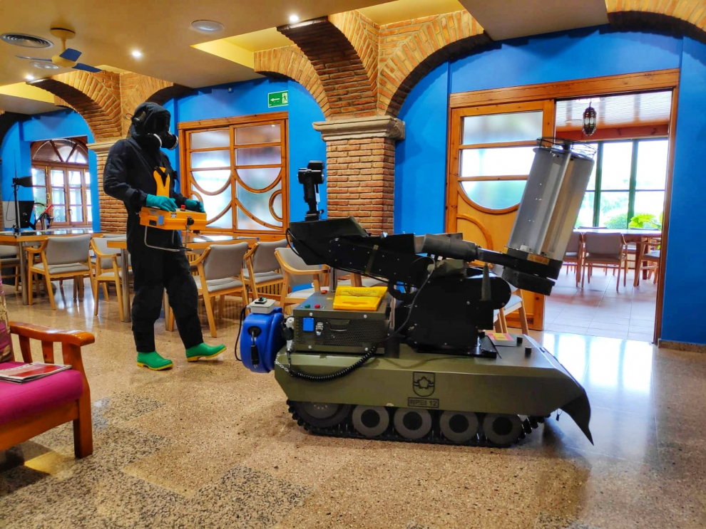 El Ejército estrena el robot Atila en la residencia de Yéqueda