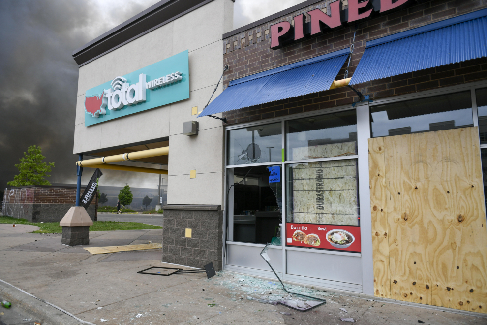 Police abuse protest in wake of George Floyd death in Minnesota