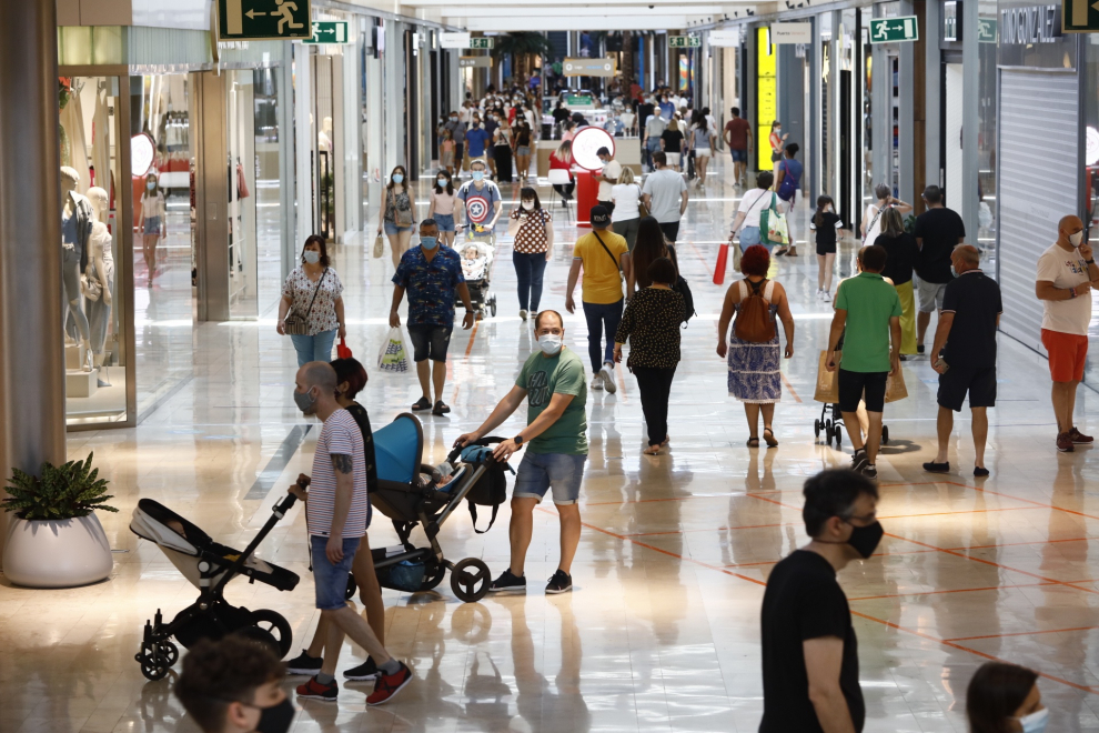 Primer Domingo De Rebajas | Imágenes