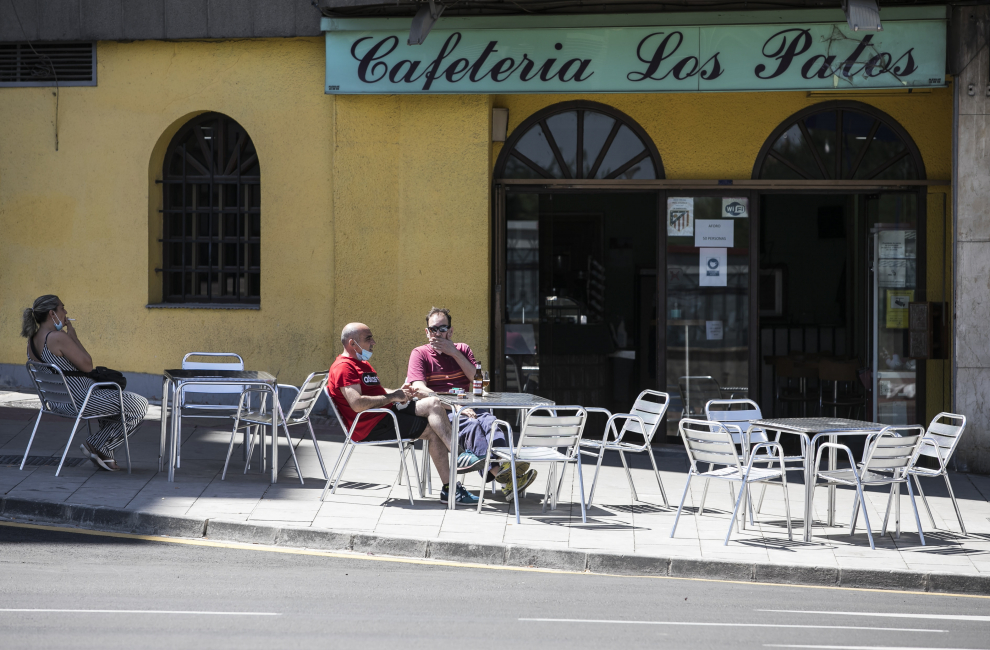 Imágenes de Las Delicias, el barrio de Zaragoza más afectado por el coronavirus.