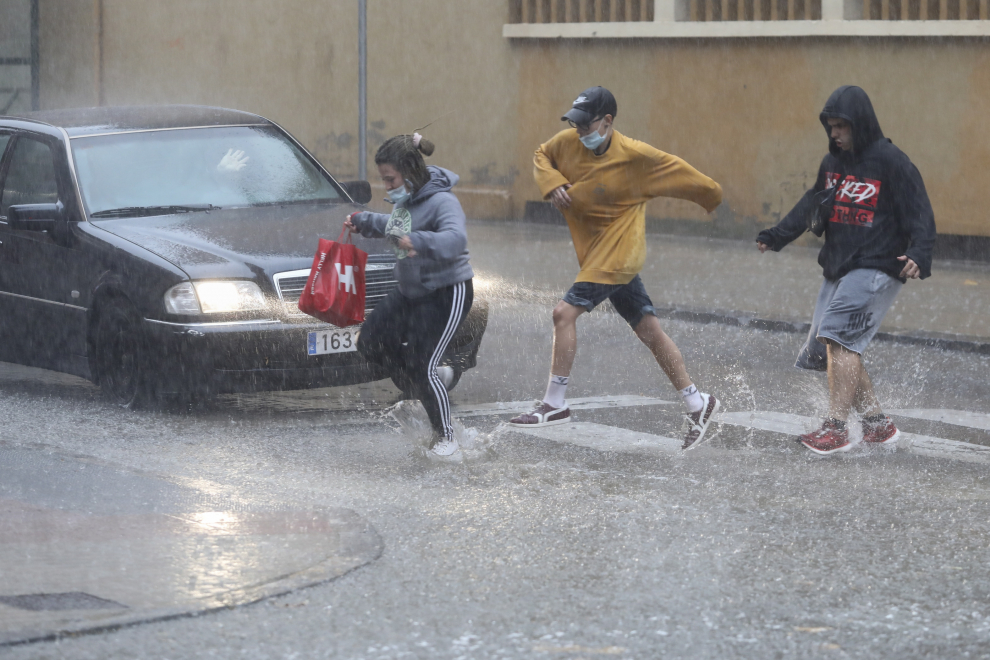 Lluvia en Huesca /18-9-2020 / Foto Rafael Gobantes [[[FOTOGRAFOS]]]