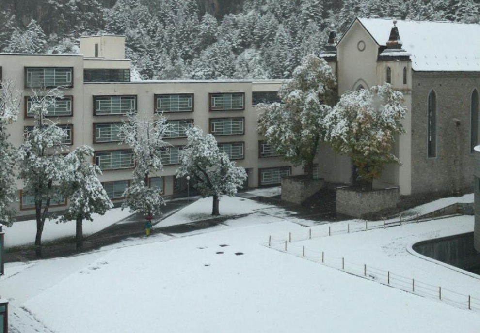 Muchos puntos del Pirineo, como XXXX, han amanecido con importantes espesores de nieve.
